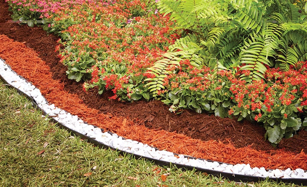 how to mulch your yard 2022 step 3