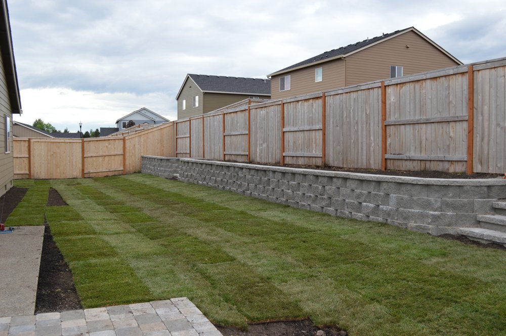 cedar fence1