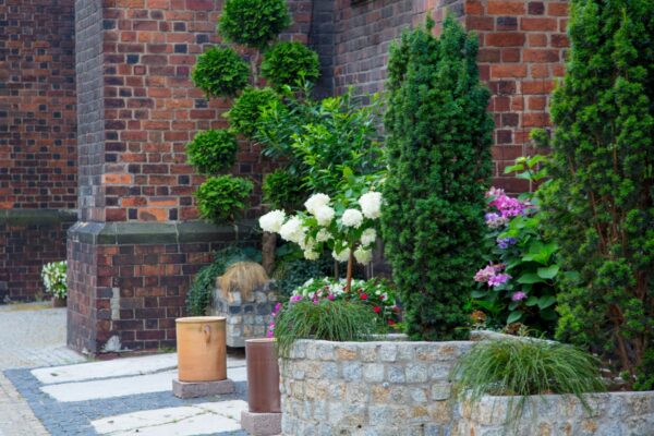 flower-bed-walls